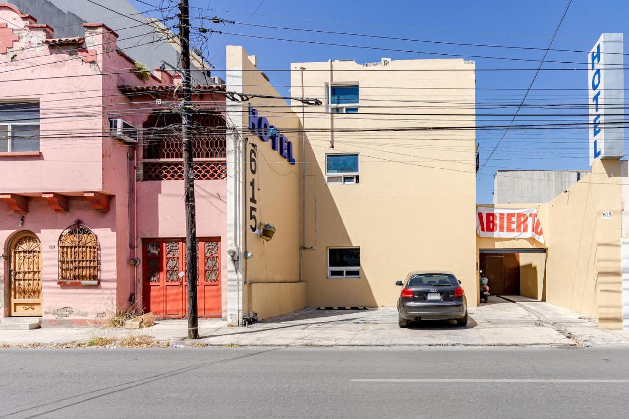 Hotel Ayenda Blue Cristal Monterrey Exterior foto